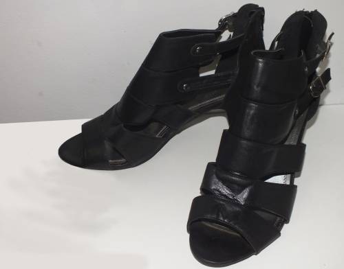 truworths female shoes
